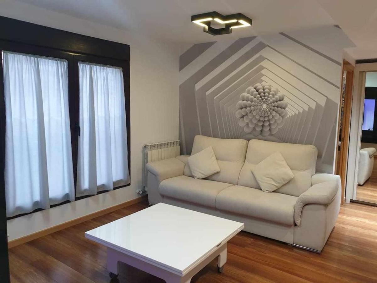 شقة Centro Aparcamiento Gratuito Al Lado Del Pilar سرقسطة المظهر الخارجي الصورة